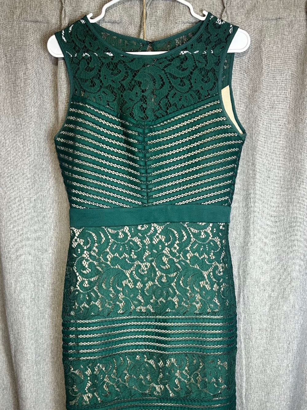 CB Established 1962 Emerald Green Lace Sheath Overlay Cocktail Dress - Size 6